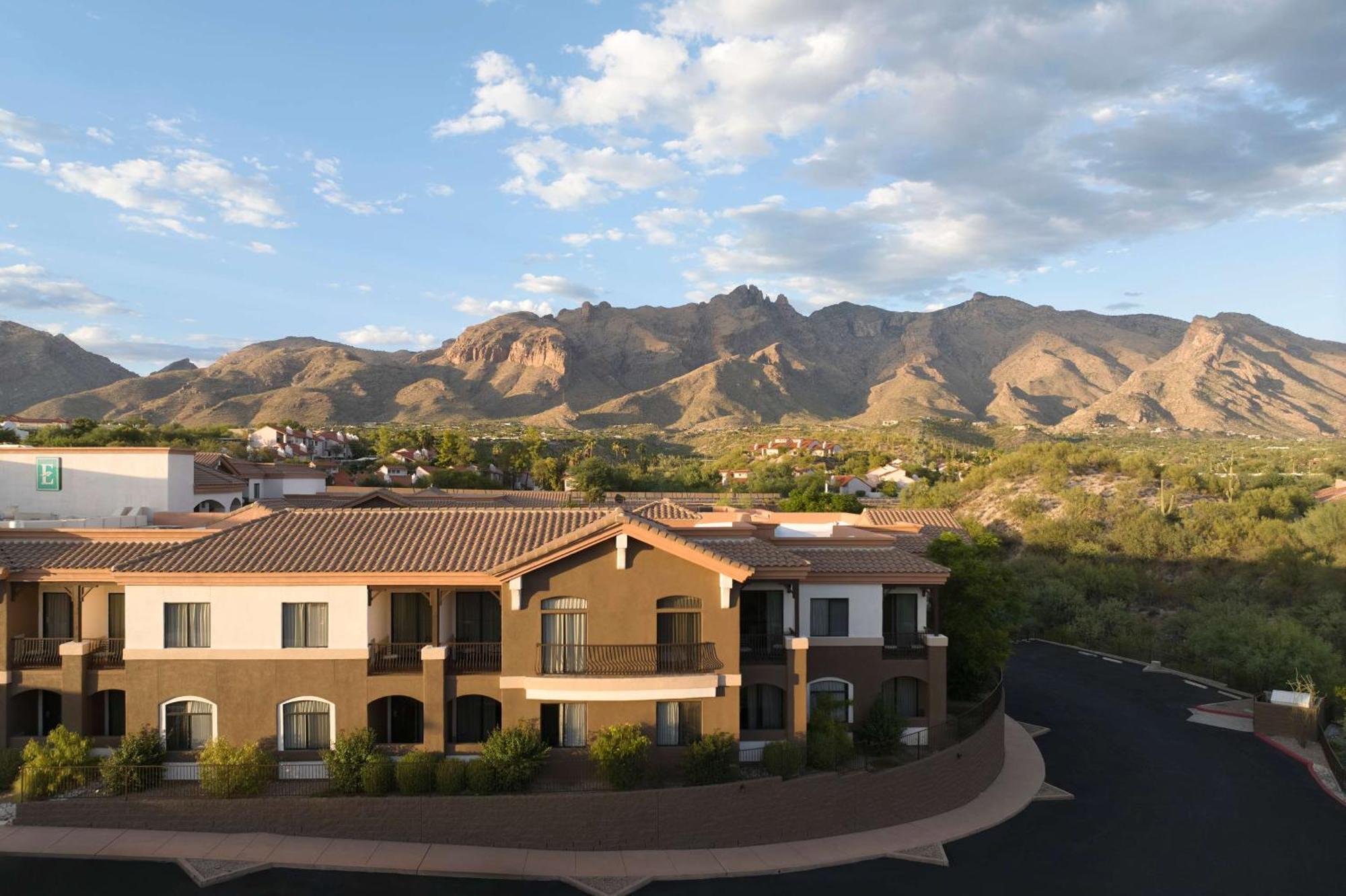 Embassy Suites Tucson - Paloma Village Extérieur photo